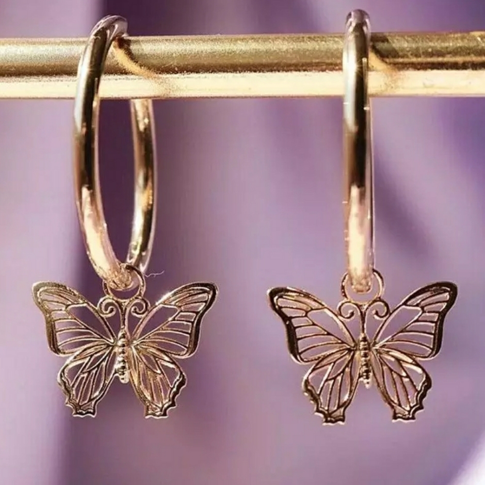 BUTTERFLY HOLLOW PENDANT EARRINGS
